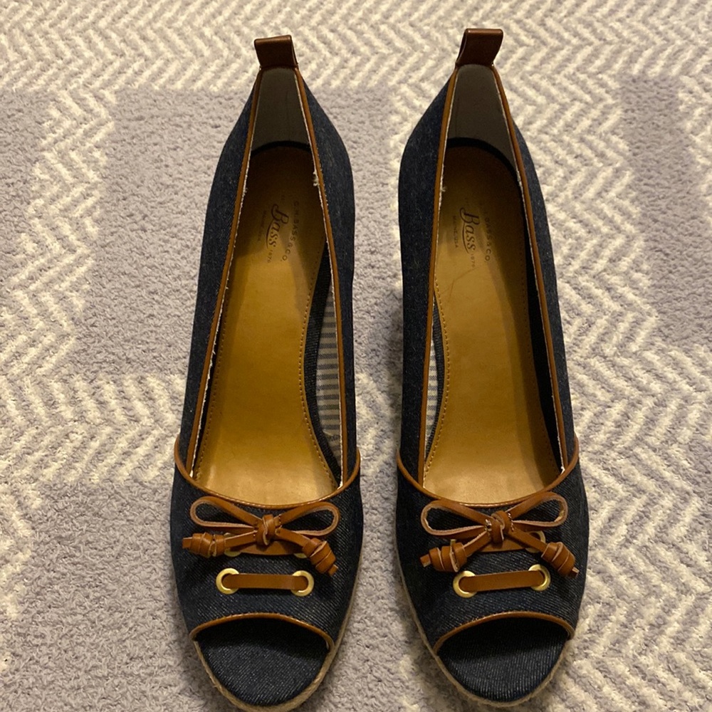 Bass Denim open toe wedges